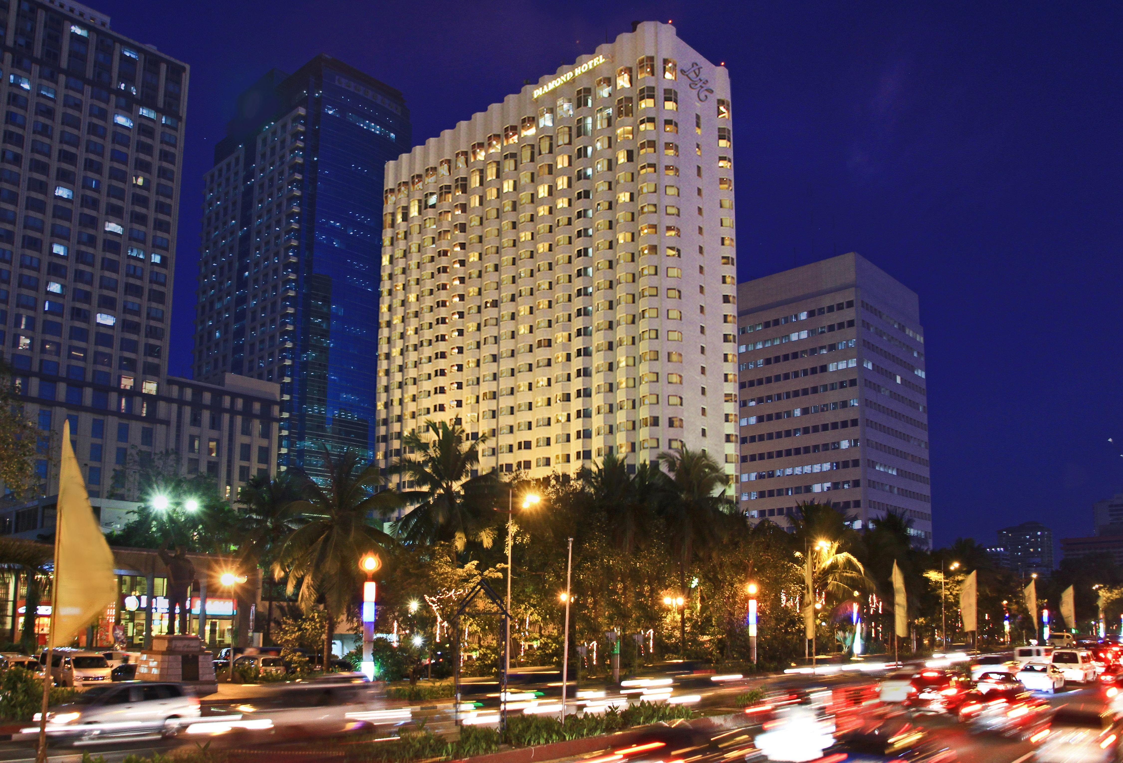 Diamond Hotel Philippines - Multiple Use Hotel Manila Exterior foto